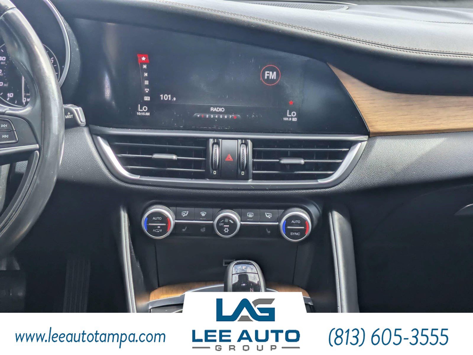 Used 2017 Alfa Romeo Giulia Ti w/ TI Lusso Light Wood Package AWD/4WD image 16