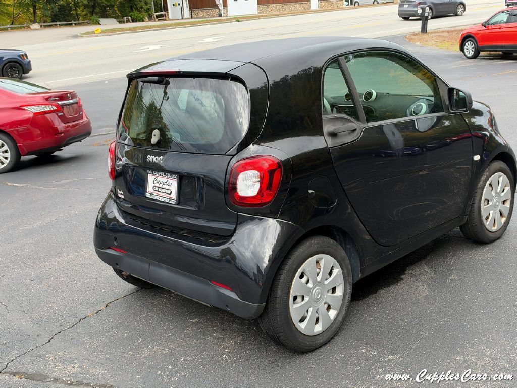 Used 2016 smart fortwo Coupe RWD image 21