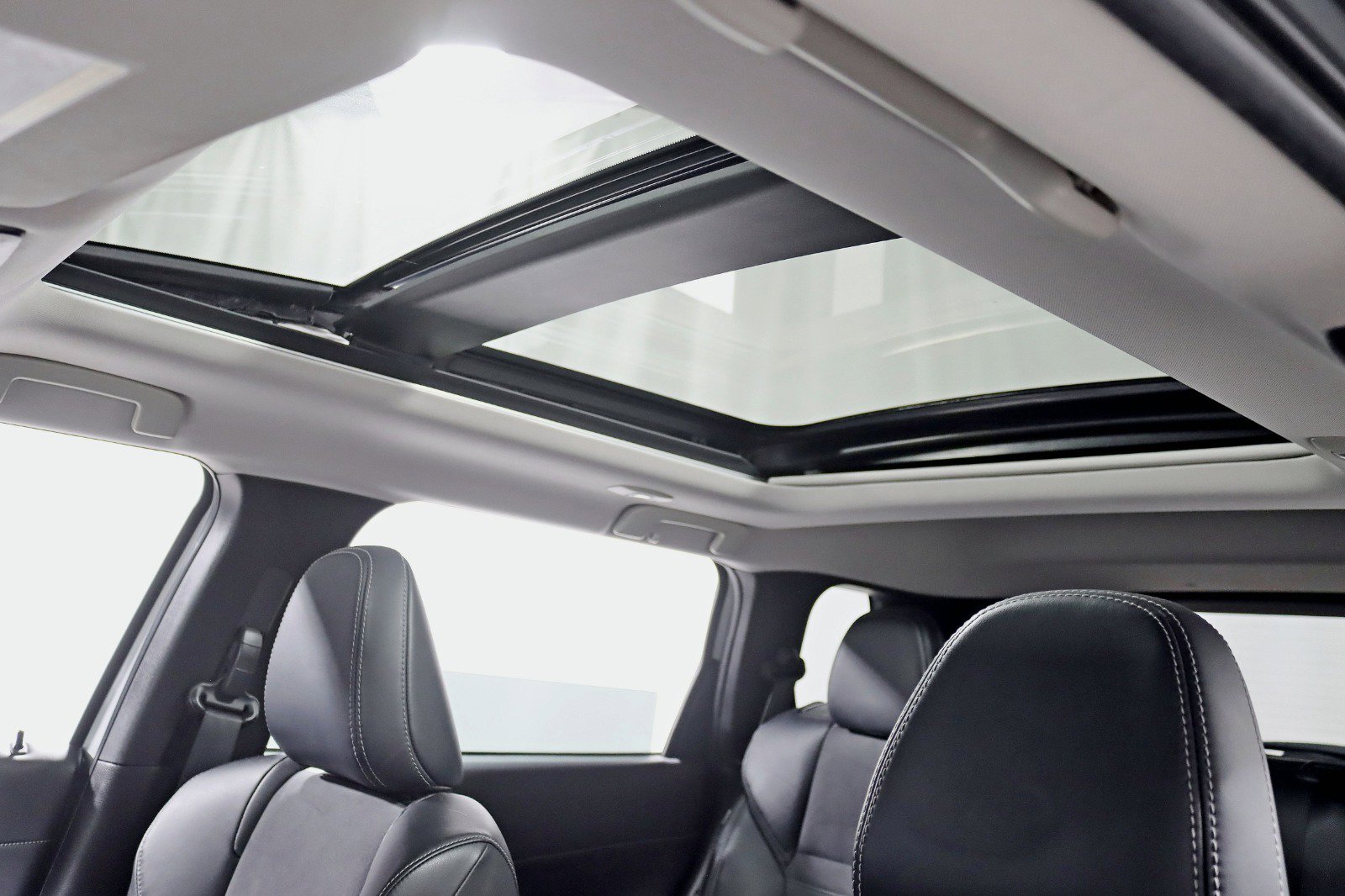 Used 2022 Mitsubishi Outlander SE image 27