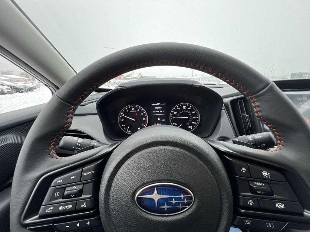 Used 2025 Subaru Crosstrek 2.5i Limited AWD/4WD image 11