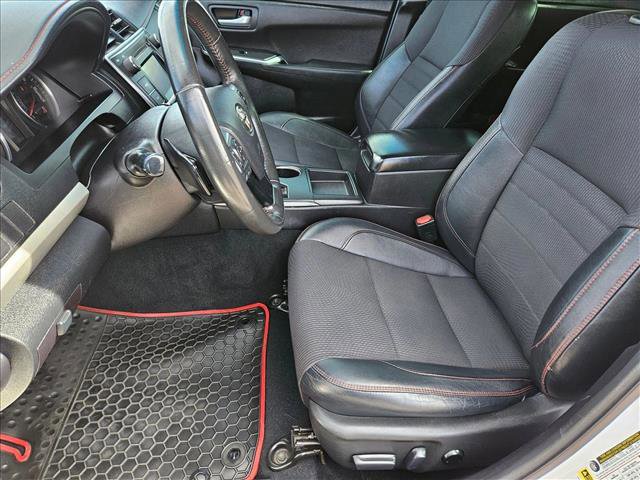 Used 2017 Toyota Camry SE image 15