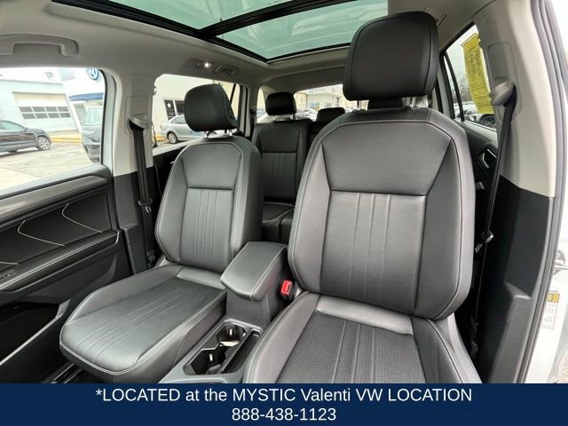 Certified 2023 Volkswagen Tiguan SE w/ Panoramic Sunroof Package AWD/4WD image 41