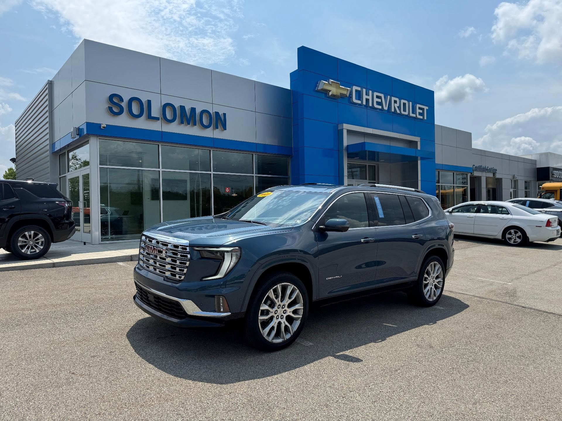 Certified 2025 GMC Acadia Denali w/ Super Cruise Package