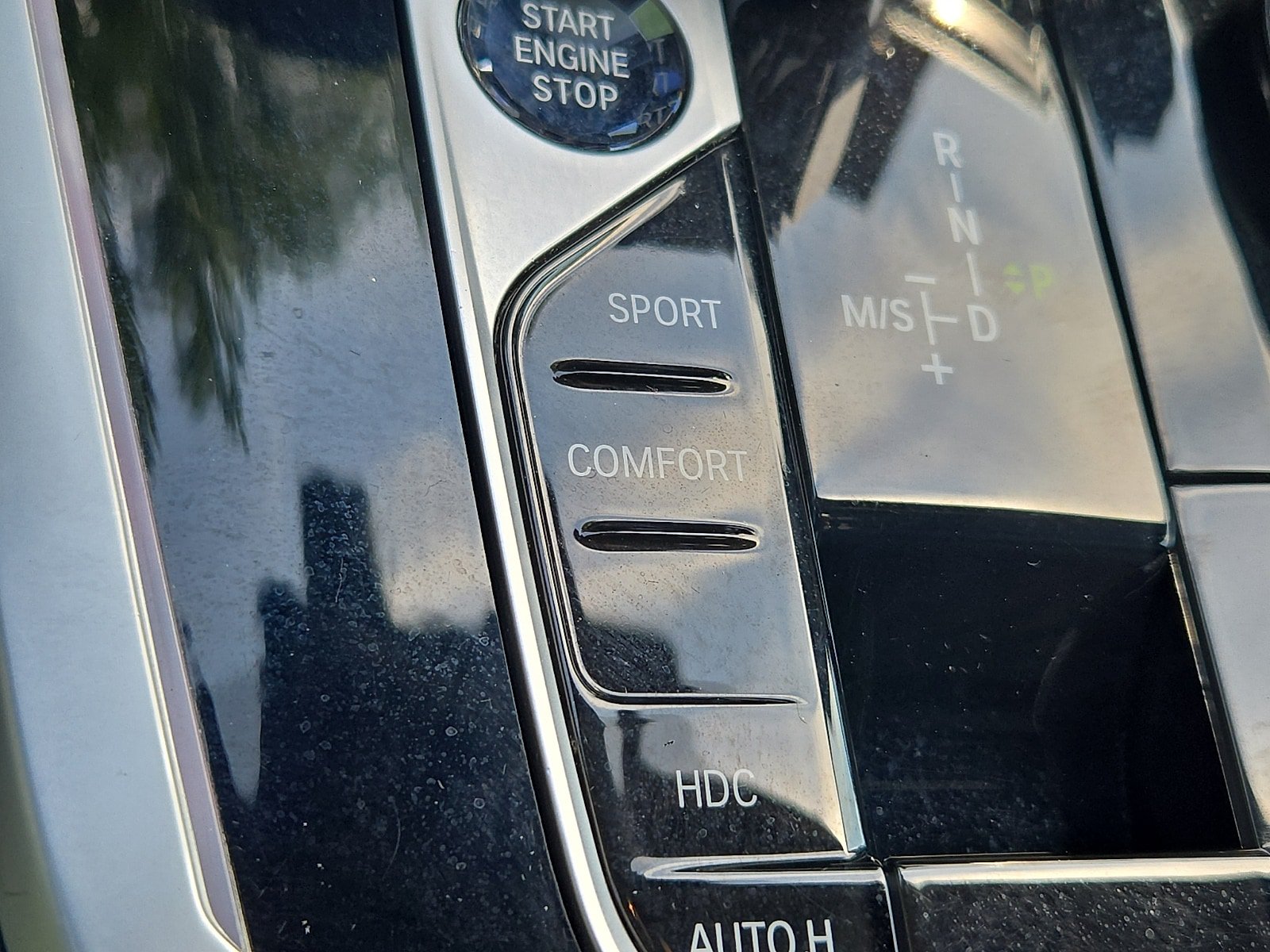 Used 2024 BMW ALPINA XB7 AWD/4WD image 25