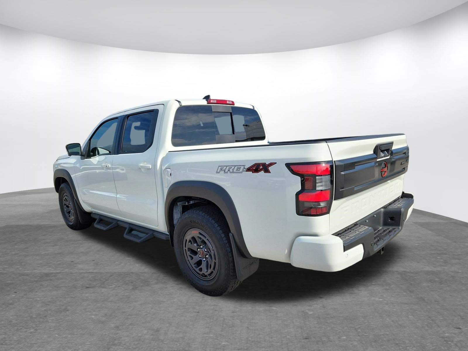 Used 2026 Nissan Frontier PRO-4X w/ Pro Premium Package AWD/4WD image 7