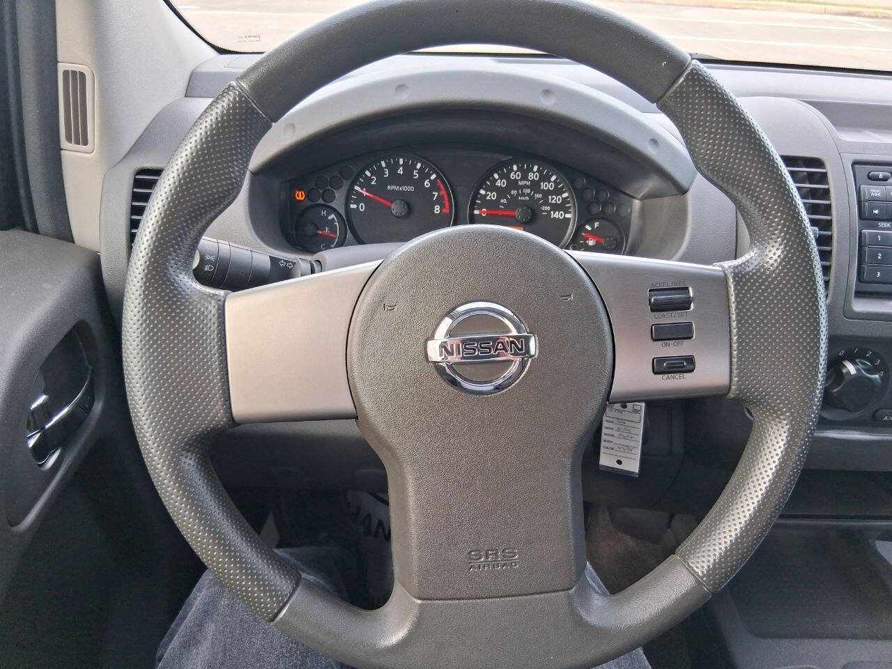 Used 2010 Nissan Frontier SE w/ Power Pkg image 17