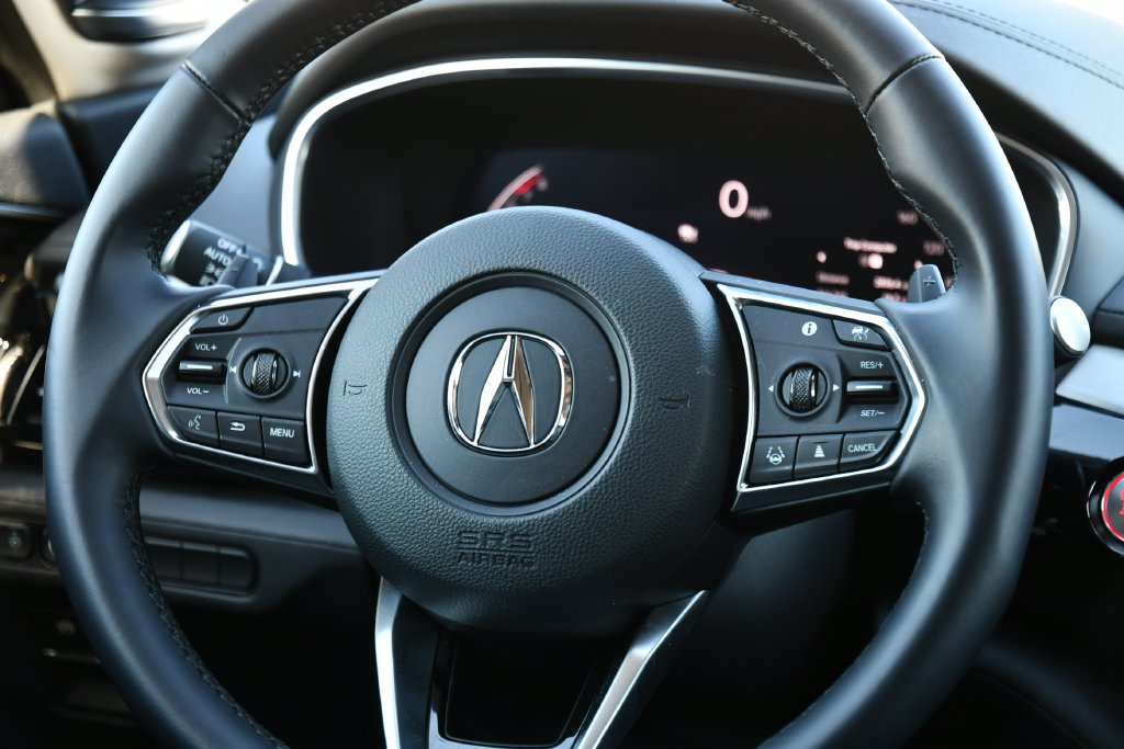 Certified 2026 Acura MDX w/ Technology Package AWD/4WD image 32