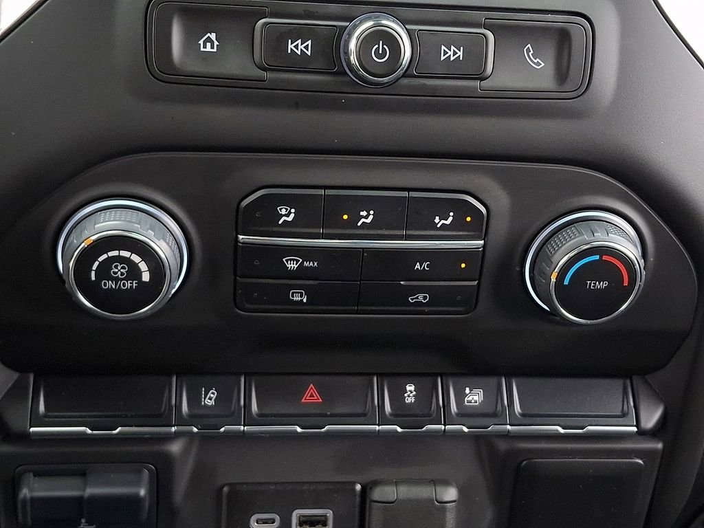 Used 2025 Chevrolet Silverado 2500 Custom image 15