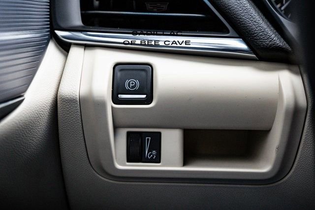 Used 2023 Cadillac CT4 Luxury w/ Sun And Sound Package image 27