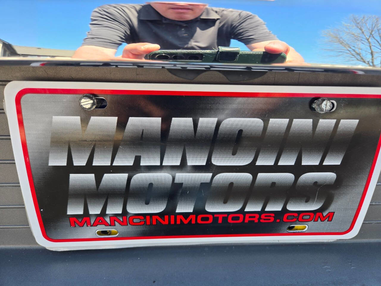 Used 2004 Lincoln Town Car Signature image 24