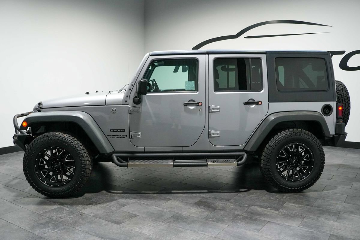 Used 2016 Jeep Wrangler Unlimited Sport w/ Quick Order Package 24S AWD/4WD image 3