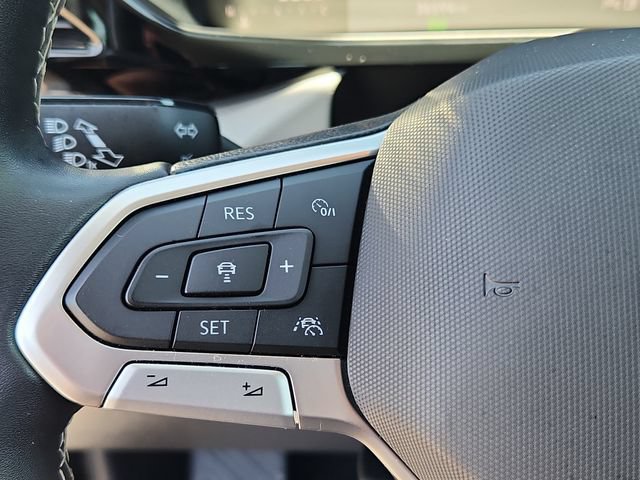 Used 2023 Volkswagen Taos S w/ Driver Assistance Package AWD/4WD image 14