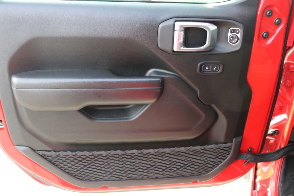 Used 2021 Jeep Wrangler Sport S image 29