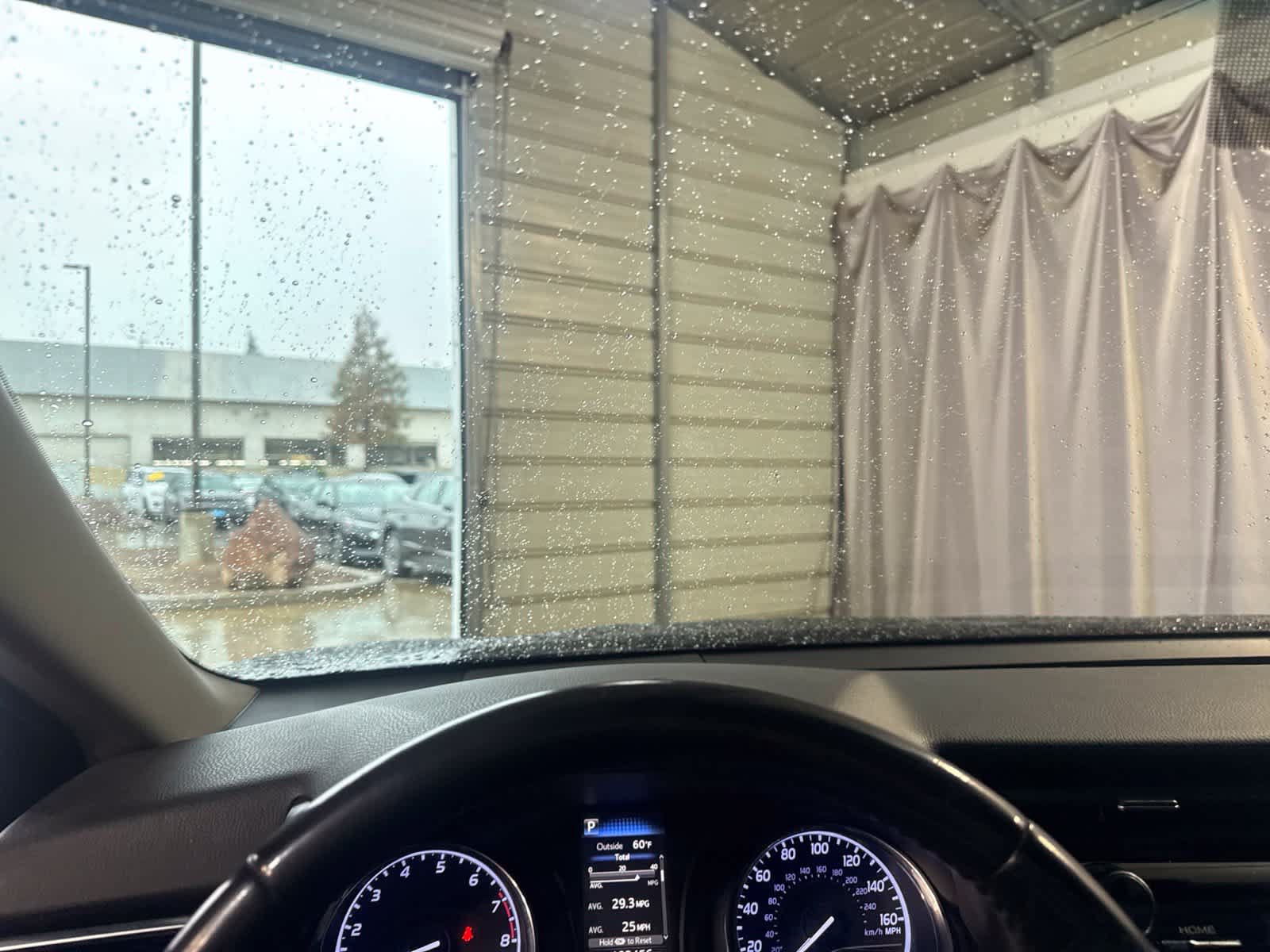 Used 2018 Toyota Camry SE FWD image 20