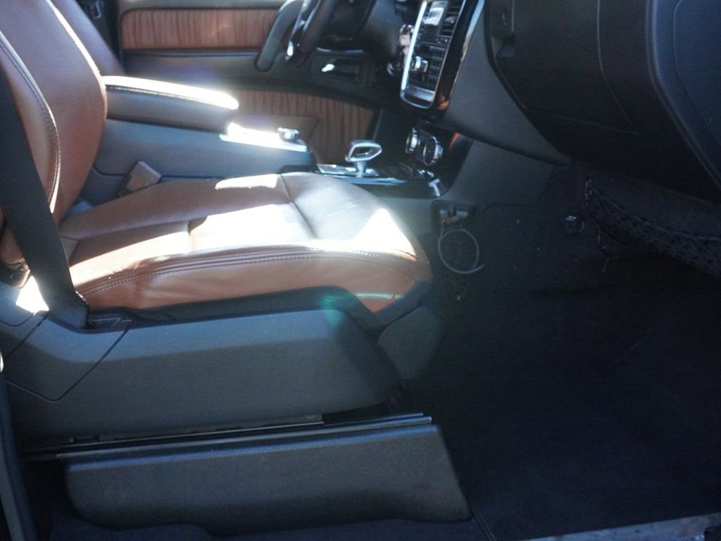 Used 2015 Mercedes-Benz G 63 AMG 4MATIC image 30