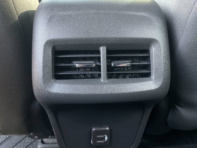 Used 2023 Chevrolet Equinox LT FWD image 21