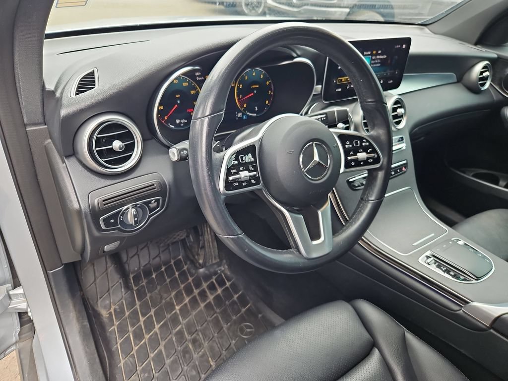 Used 2021 Mercedes-Benz GLC 300 4MATIC image 13