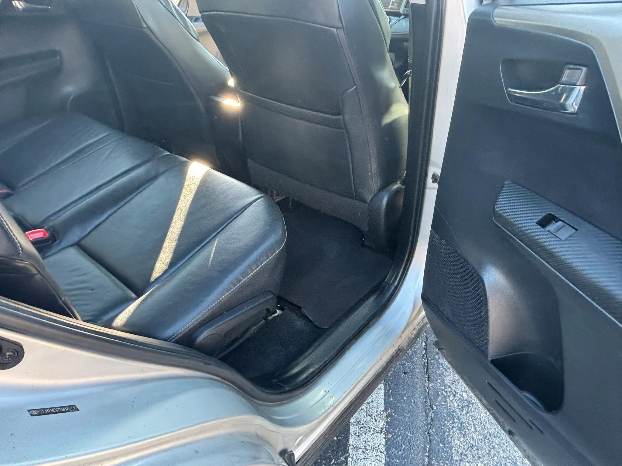 Used 2013 Toyota RAV4 Limited image 22