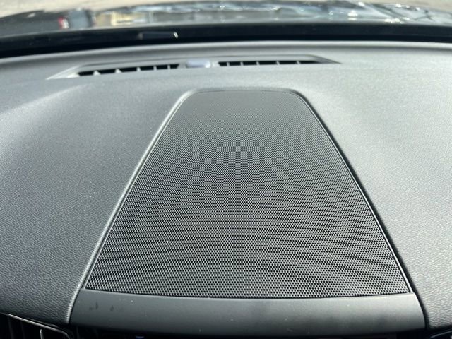 Certified 2025 Volvo XC60 B5 Plus image 38