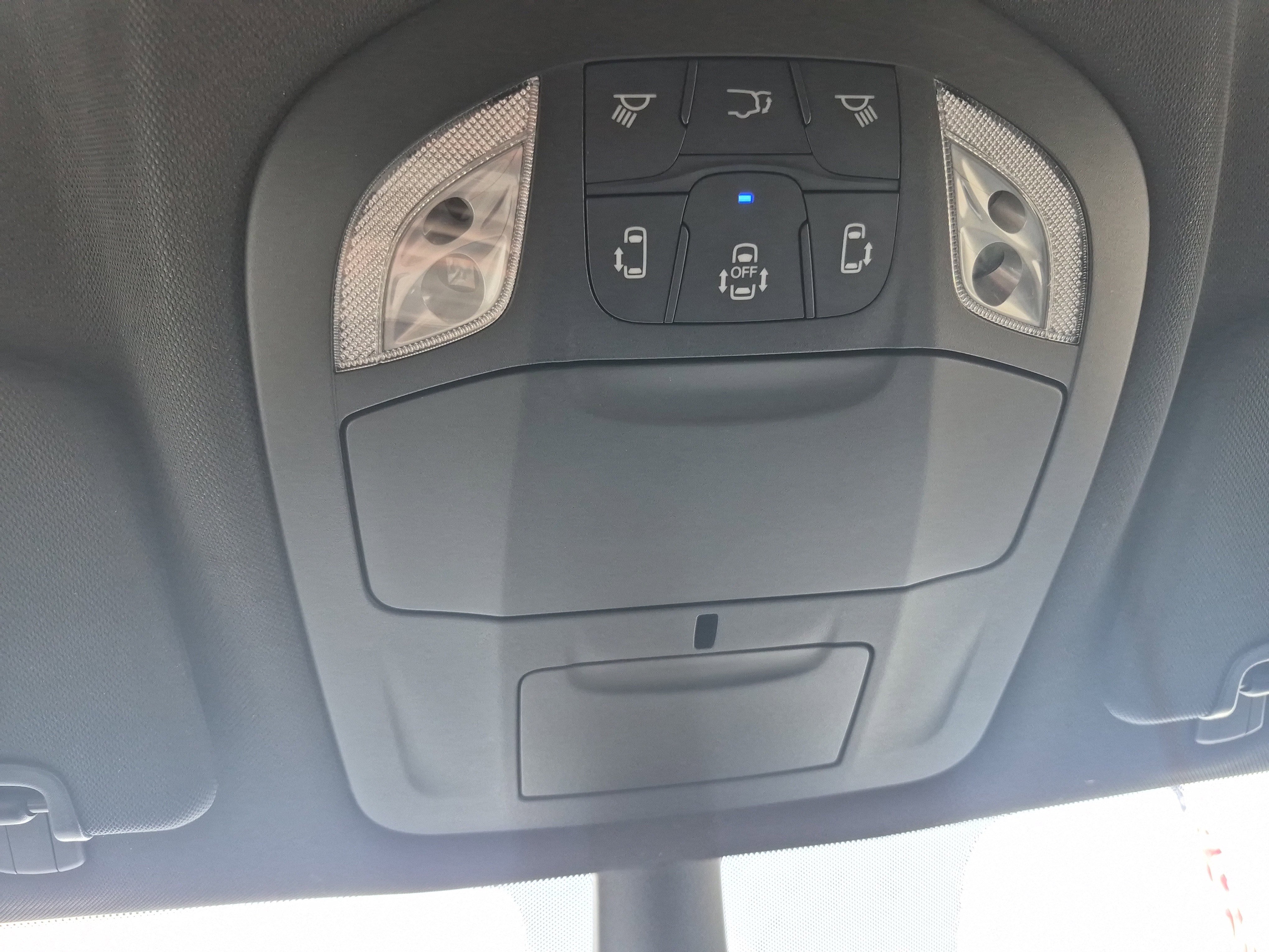 Used 2026 Chrysler Pacifica Select image 39