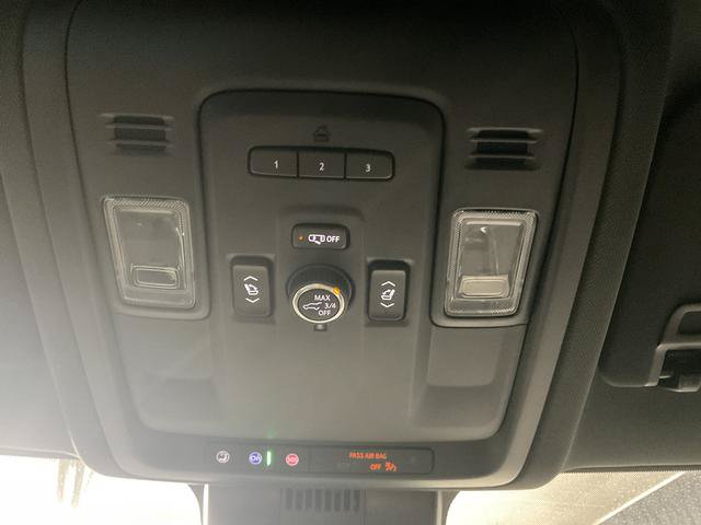 Used 2024 Chevrolet Tahoe LT w/ Luxury Package AWD/4WD image 30