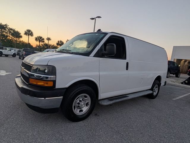 Used 2021 Chevrolet Express 2500 w/ Driver Convenience Package image 3