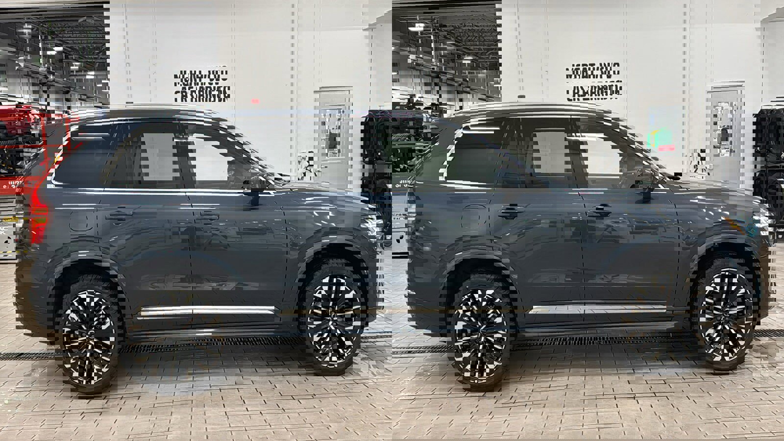 New 2026 Volvo XC90 T8 Plus w/ Protection Package Premier image 4