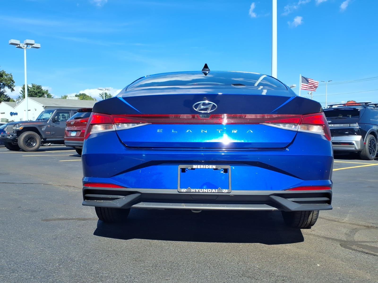 Certified 2023 Hyundai Elantra SEL FWD image 6