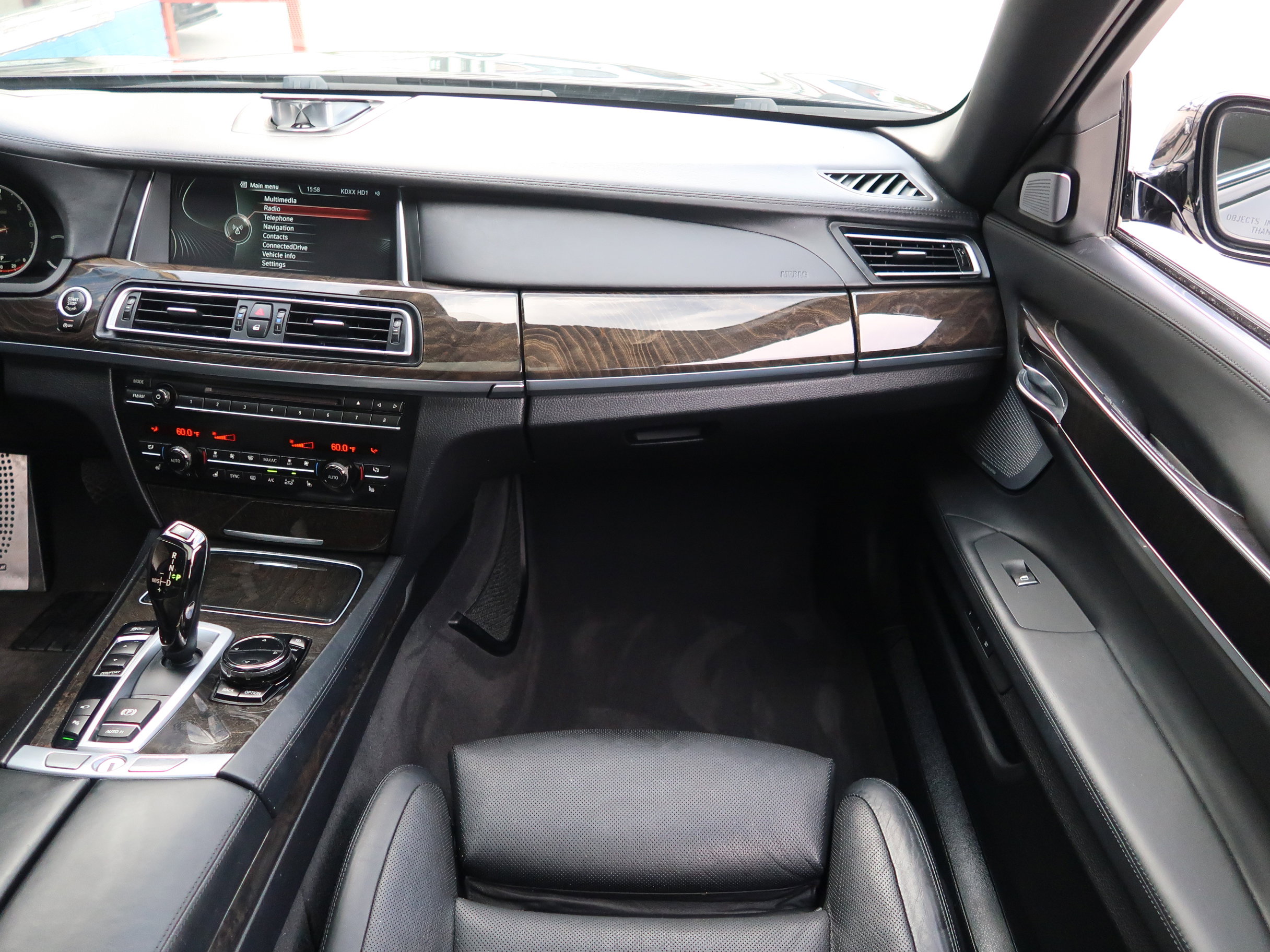 Used 2015 BMW 750Li image 15