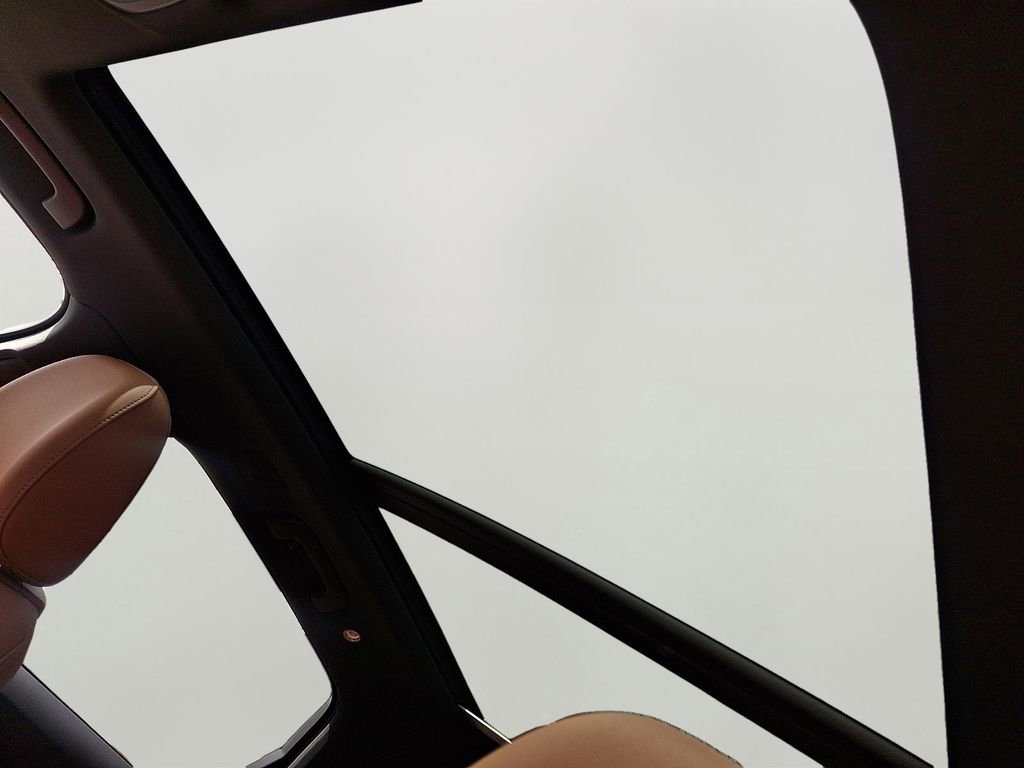 Used 2025 Audi Q7 3.0T Premium Plus image 16