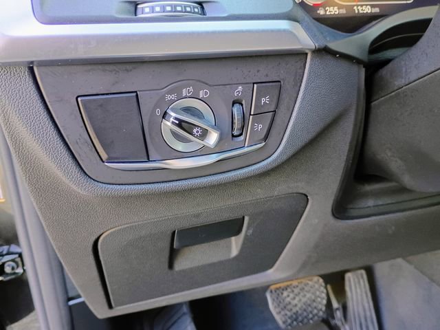 Used 2024 BMW X3 sDrive30i w/ Convenience Package image 29