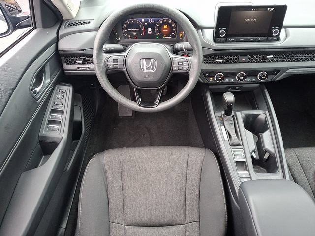 Used 2023 Honda Accord EX image 11