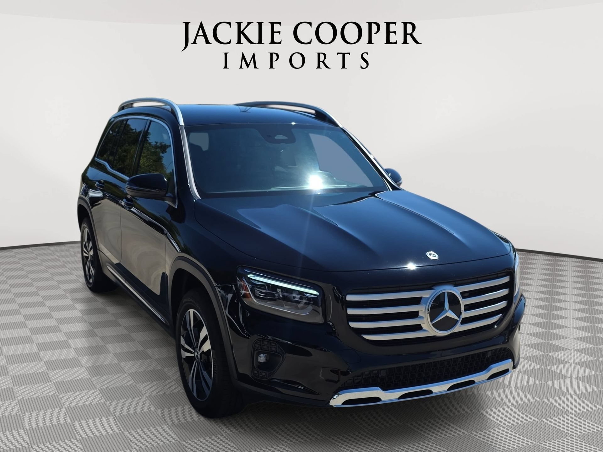 Certified 2025 Mercedes-Benz GLB 250 image 3
