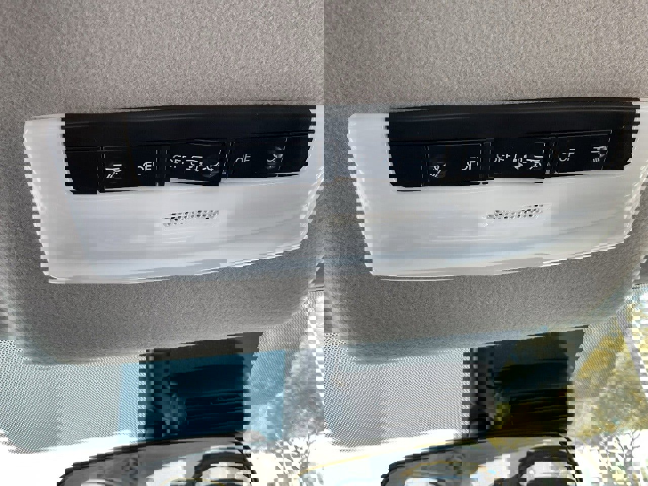 Used 2025 Nissan Versa SV image 27