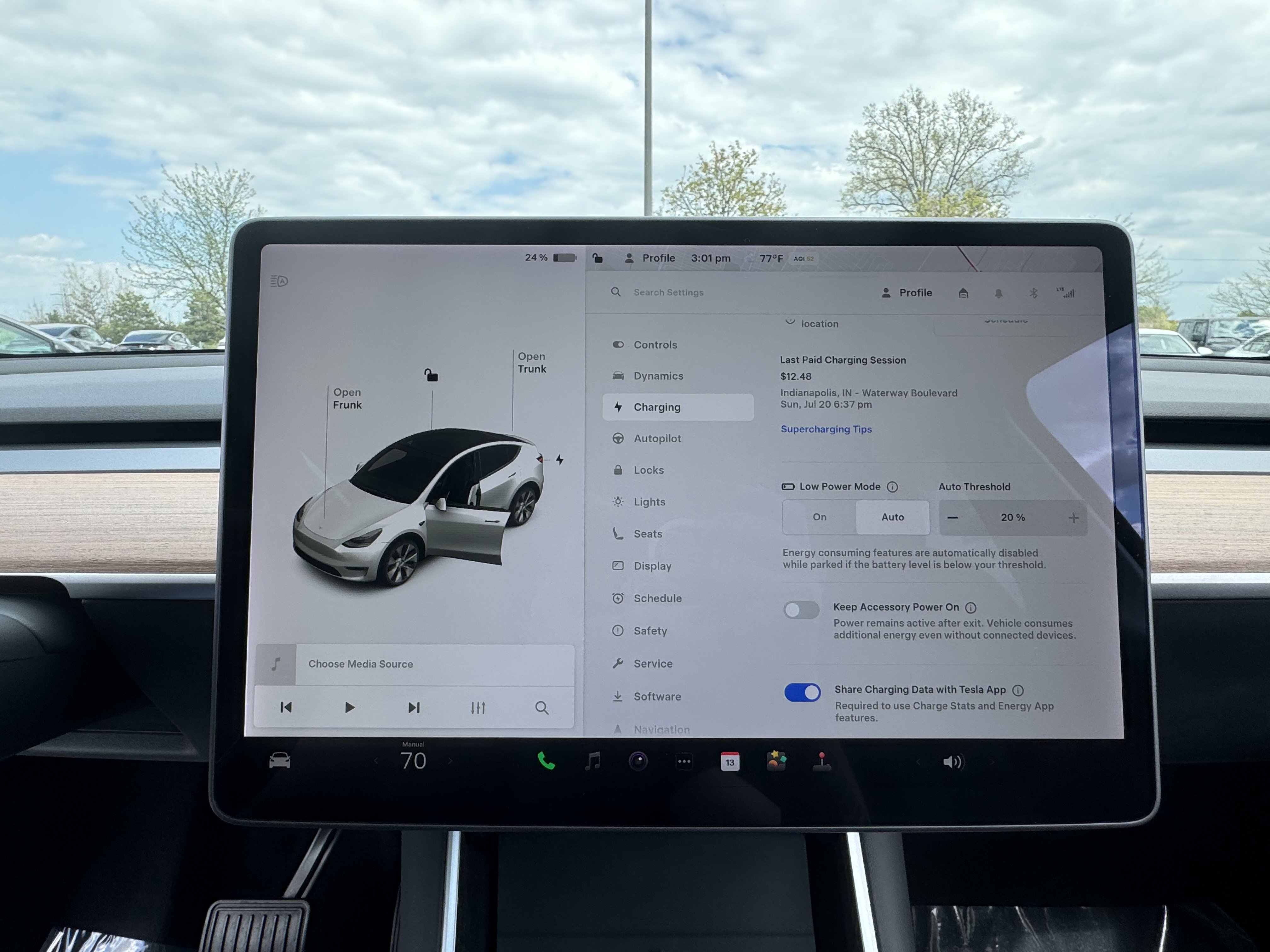 Used 2020 Tesla Model Y Long Range image 18