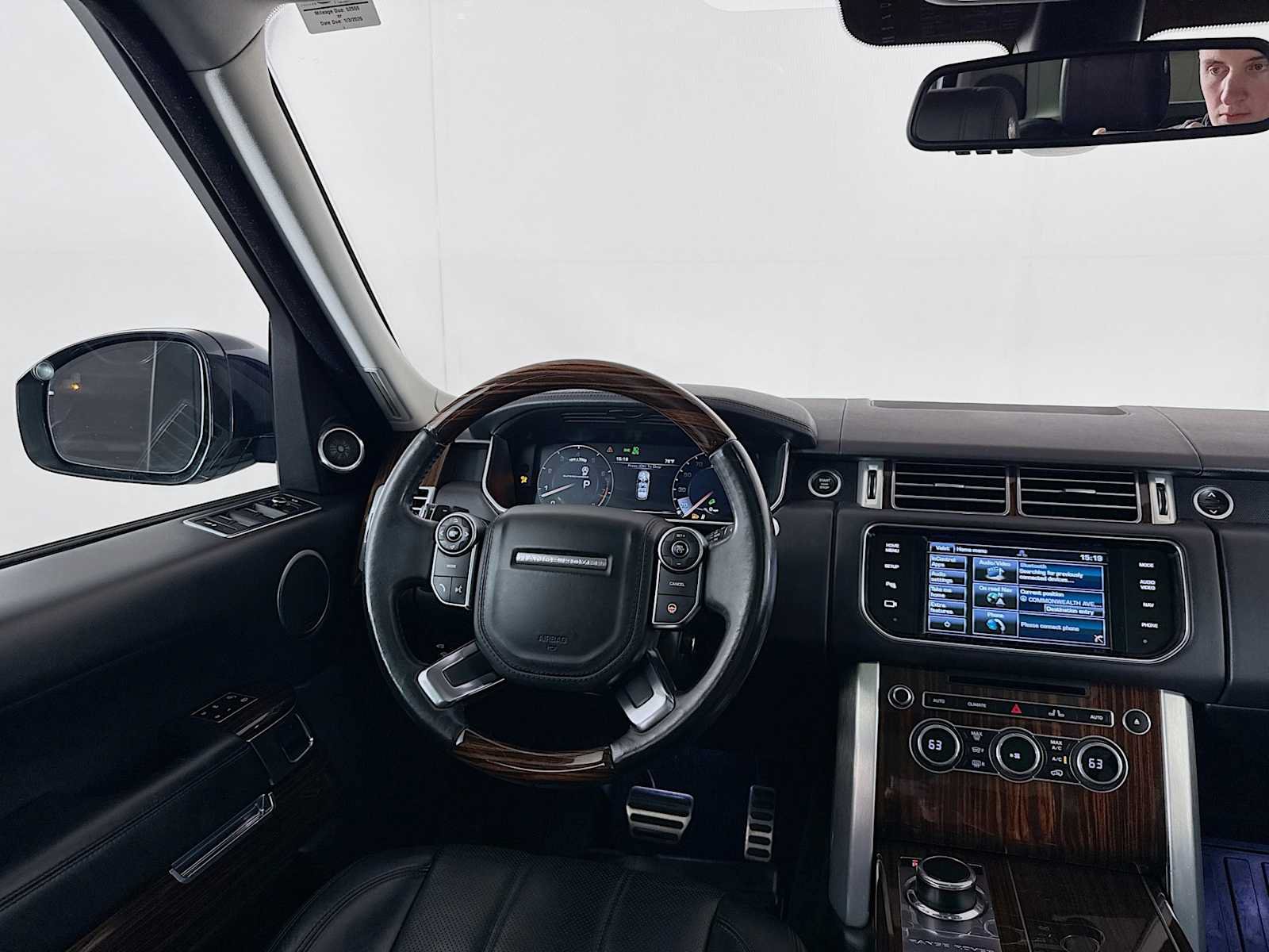 Used 2015 Land Rover Range Rover Supercharged AWD/4WD image 22