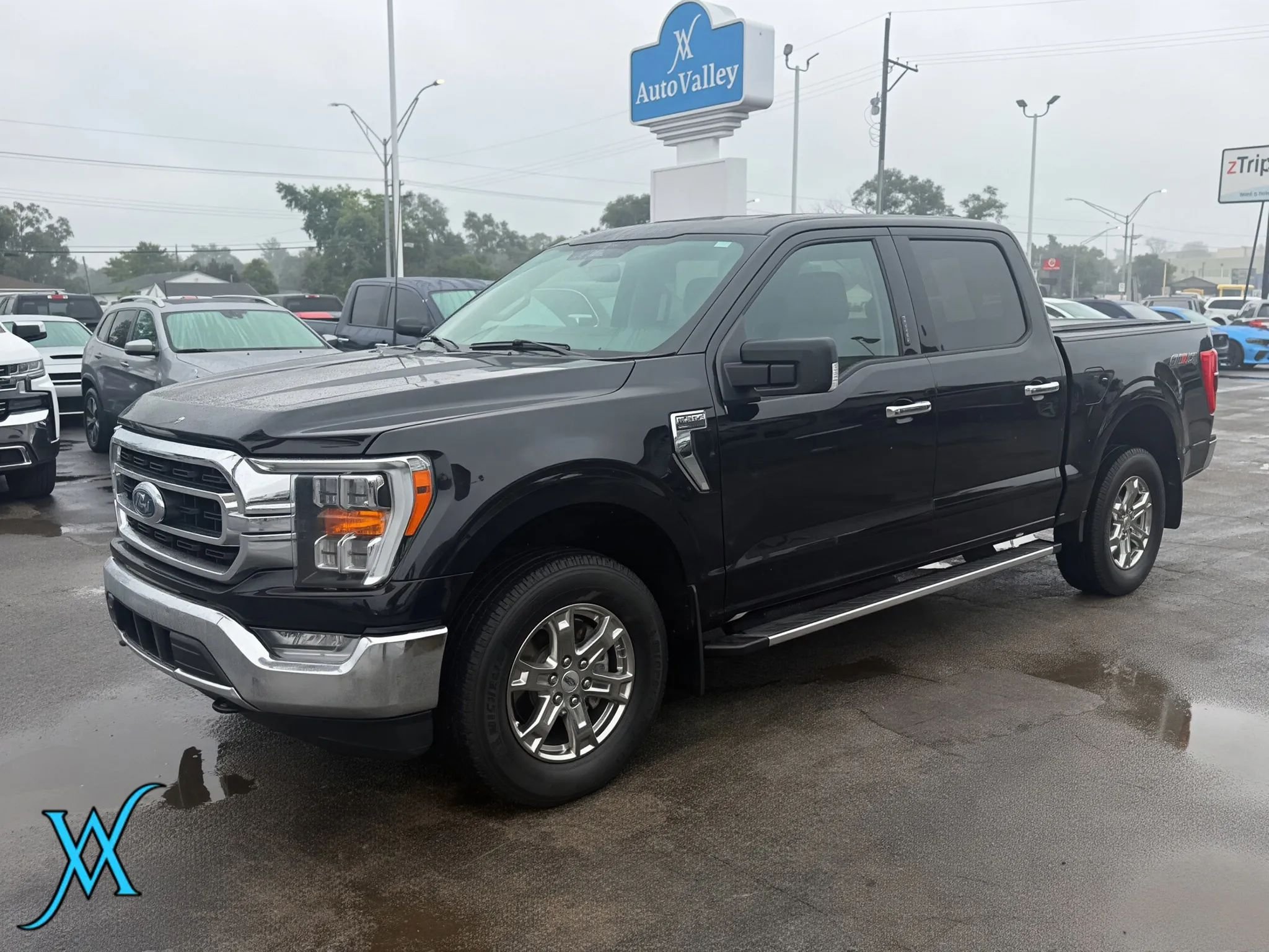 Used 2023 Ford F150 XLT w/ Equipment Group 302A High AWD/4WD image 3