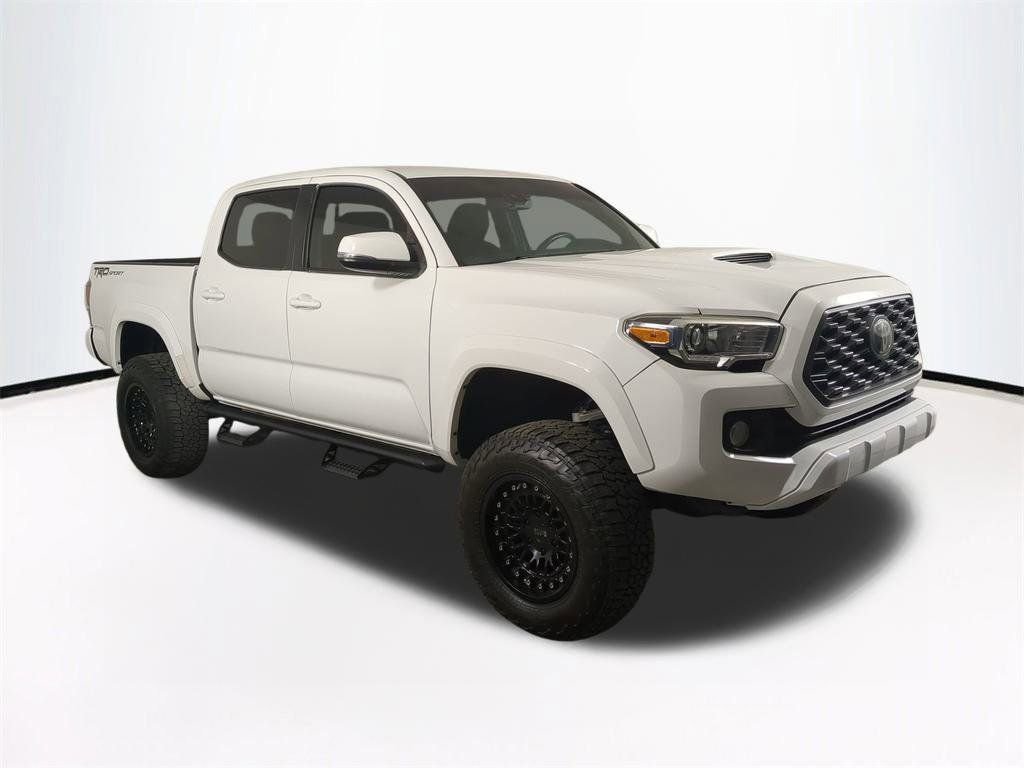 Used 2020 Toyota Tacoma TRD Sport image 2