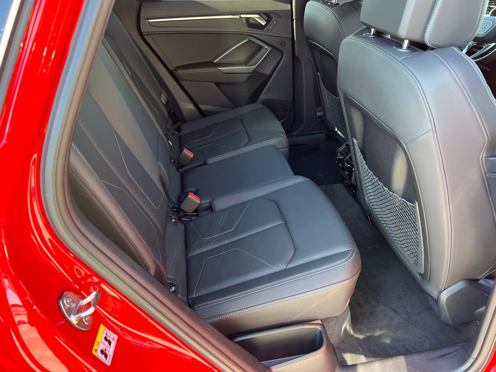 Certified 2025 Audi Q3 2.0T Premium w/ Black Optic Sport Package image 15