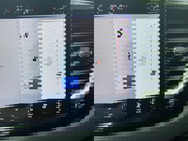 Used 2024 Chrysler Pacifica Touring-L image 28