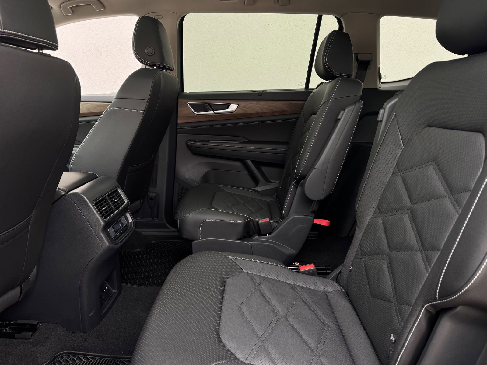 New 2026 Volkswagen Atlas SE image 26