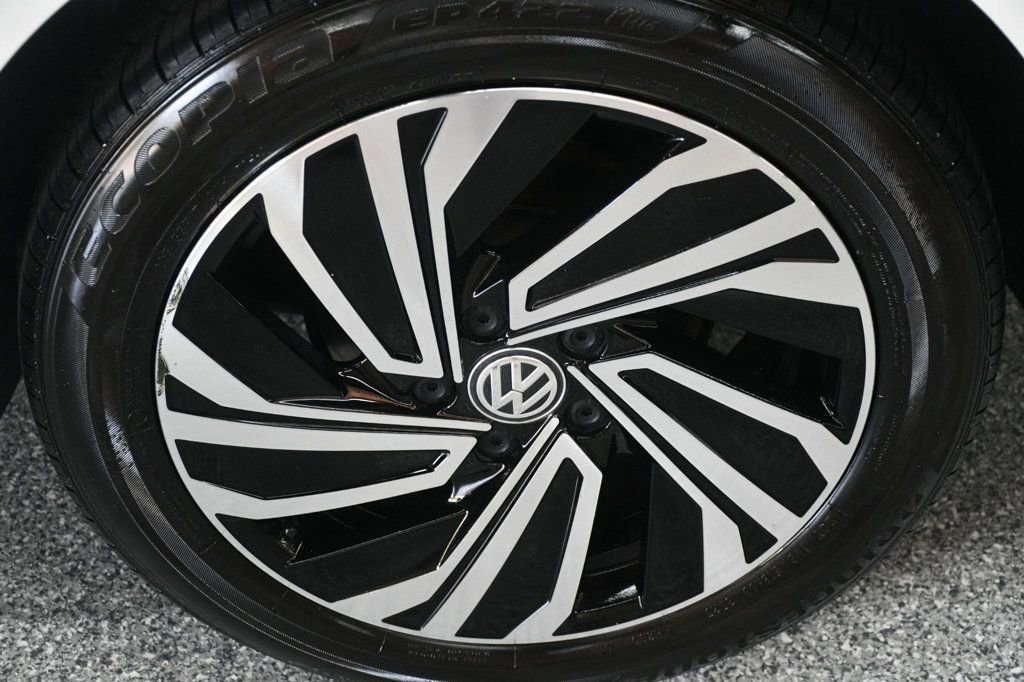Used 2020 Volkswagen Jetta SEL Premium FWD image 19
