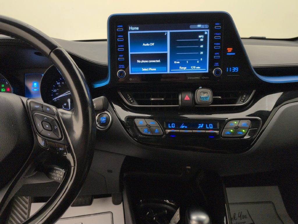 Used 2019 Toyota C-HR XLE FWD image 17
