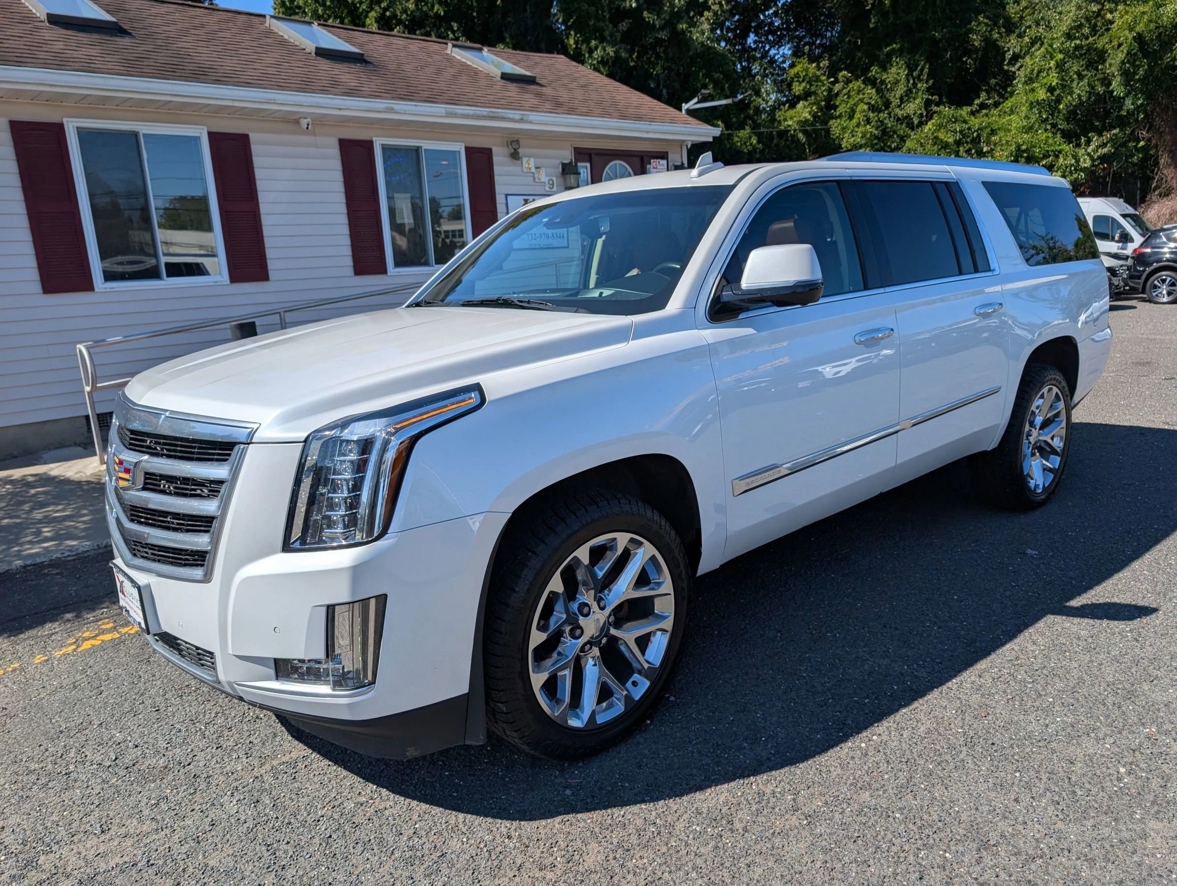 Used 2016 Cadillac Escalade ESV Luxury