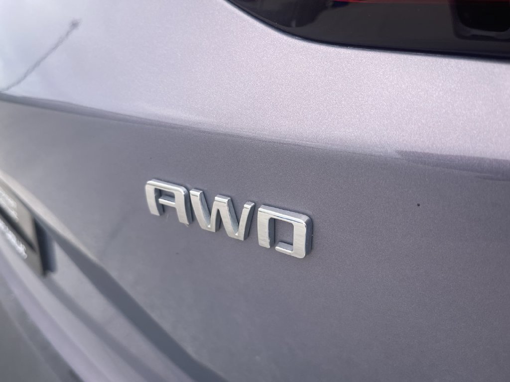 Used 2024 Chevrolet Blazer EV LT AWD/4WD image 14