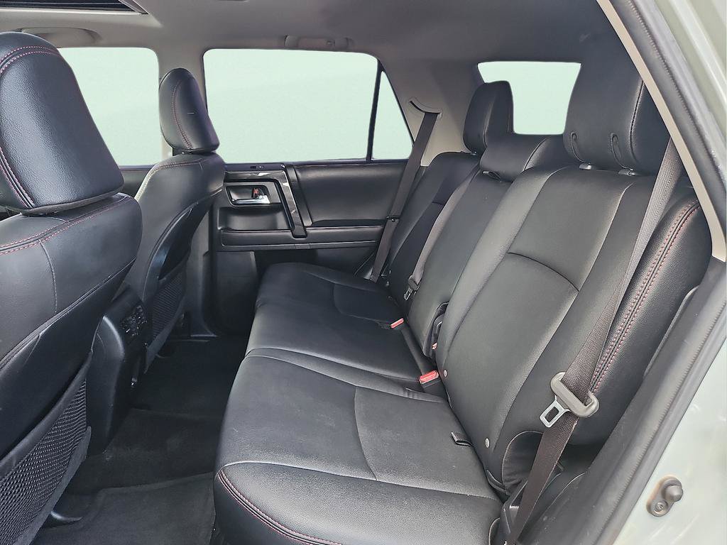 Used 2022 Toyota 4Runner TRD Off-Road Premium w/ Moonroof Package AWD/4WD image 10