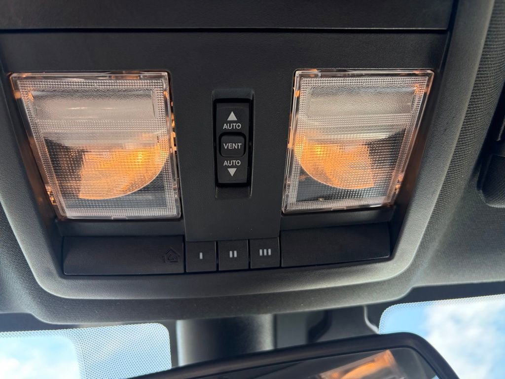 Used 2019 Dodge Challenger R/T w/ Cold Weather Group image 15