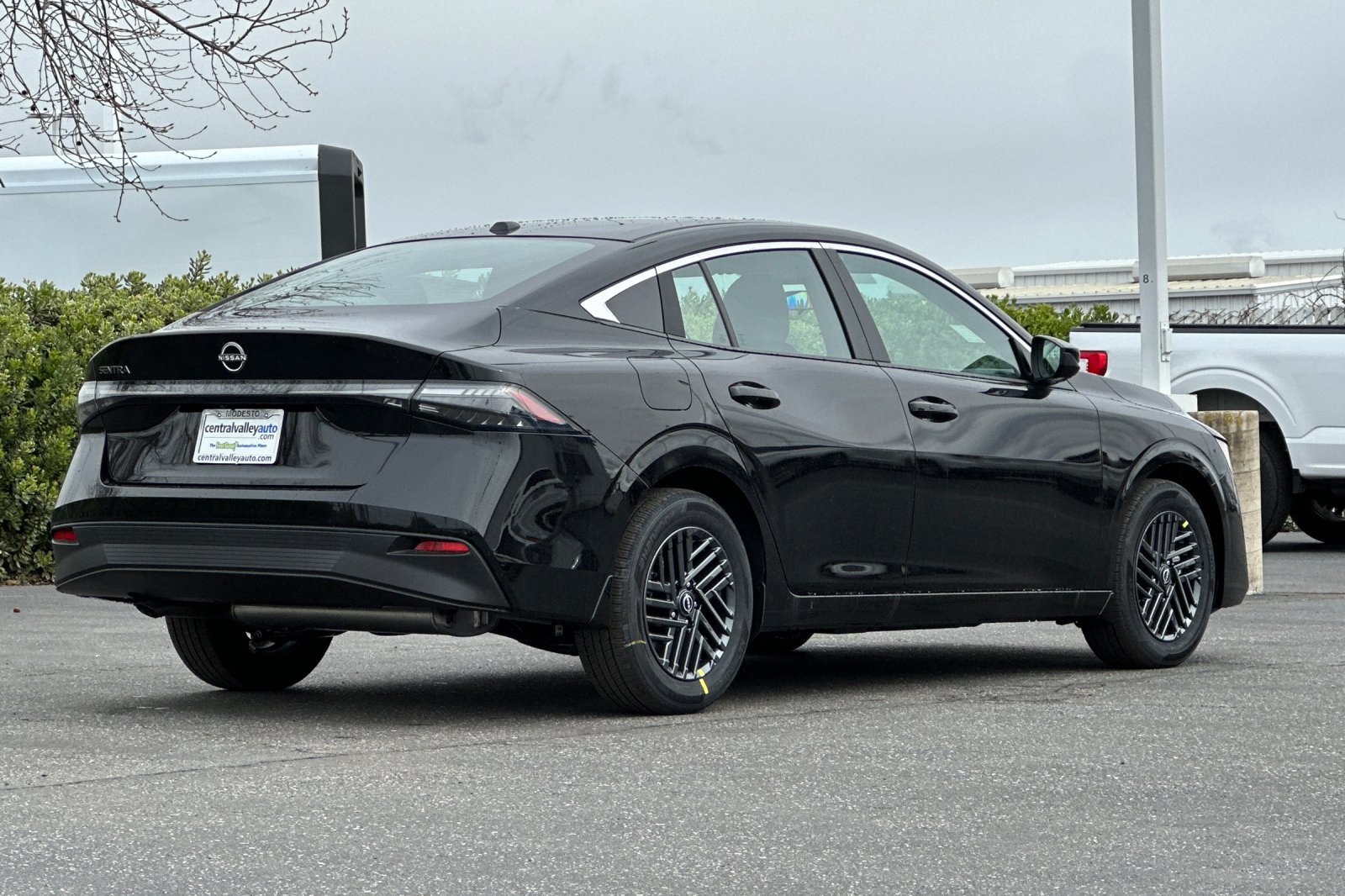 New 2026 Nissan Sentra SV w/ Floor Mat Package FWD image 4