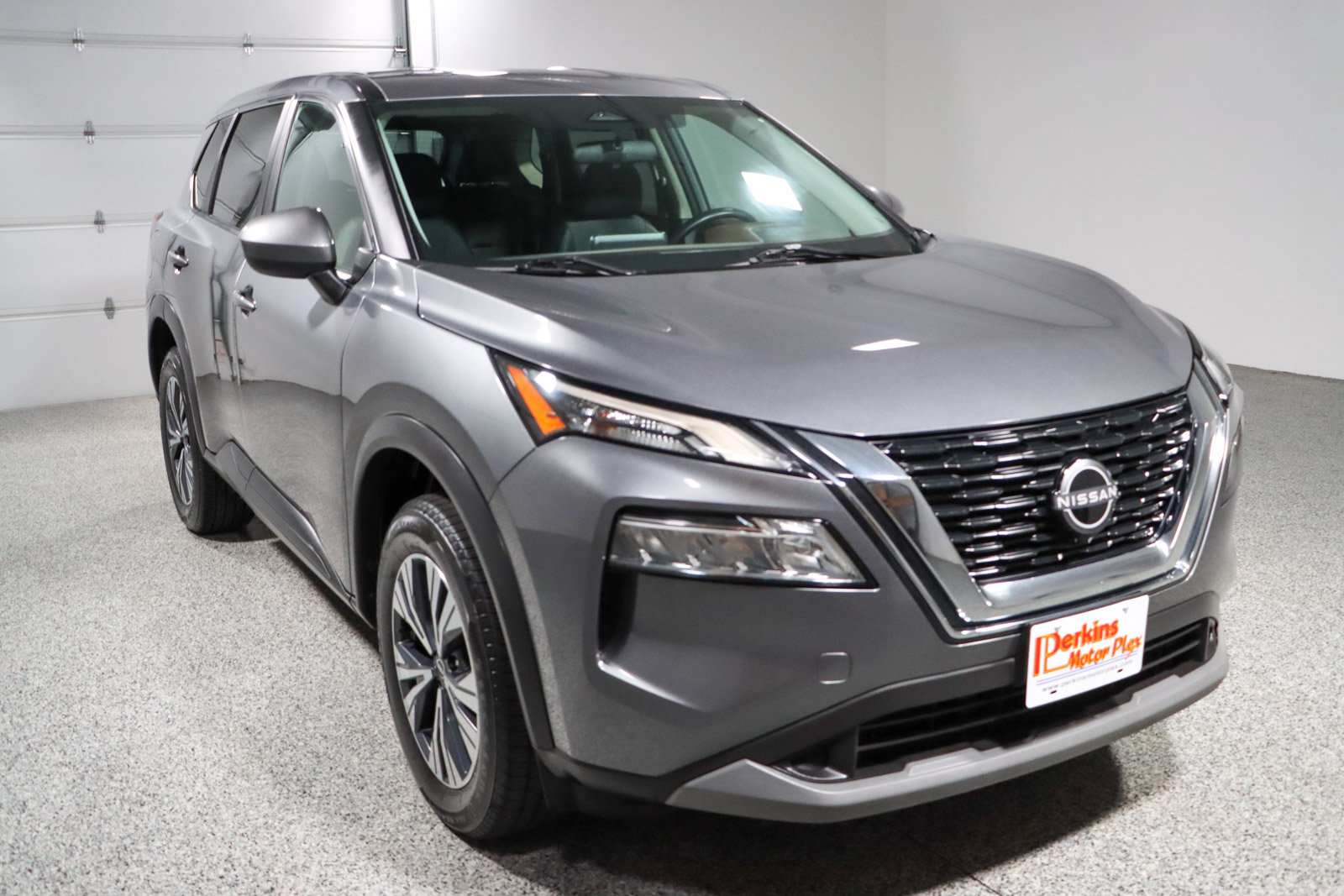 Used 2023 Nissan Rogue SV FWD image 5