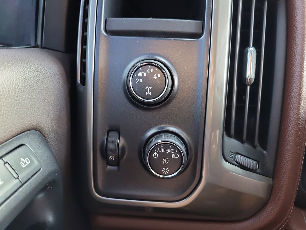 Used 2014 Chevrolet Silverado 1500 High Country AWD/4WD image 25